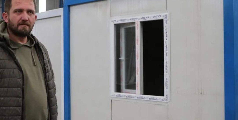 Deprem bölgesinde yağış sonrası konteyner üretimi hızlandı