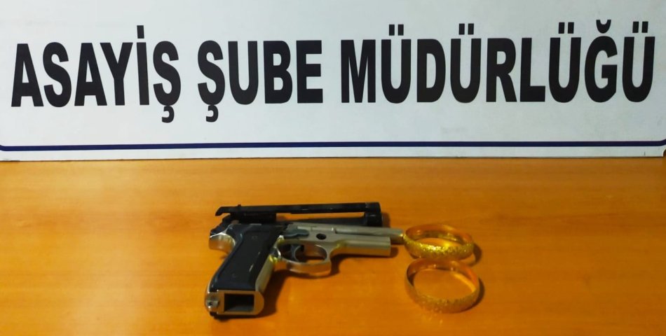 Suç Makinesi Hırsızlık Zanlıları Yakalandı