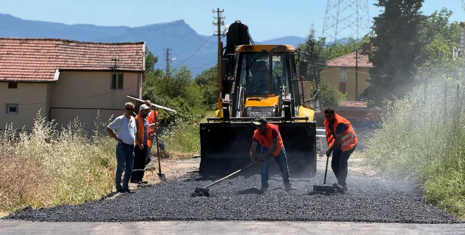 KARABÜK BELEDİYESİ ASFALT ÇALIŞMALARINI SÜRDÜRÜYOR