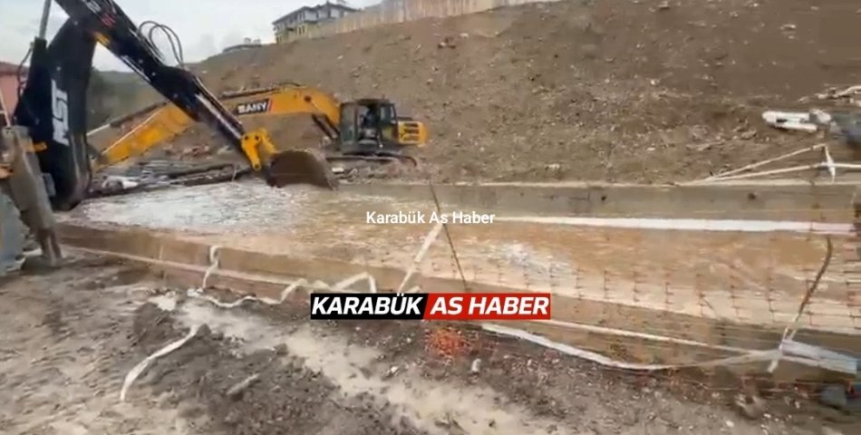 Karabük’te sağanak yağış sonrası dereler taştı