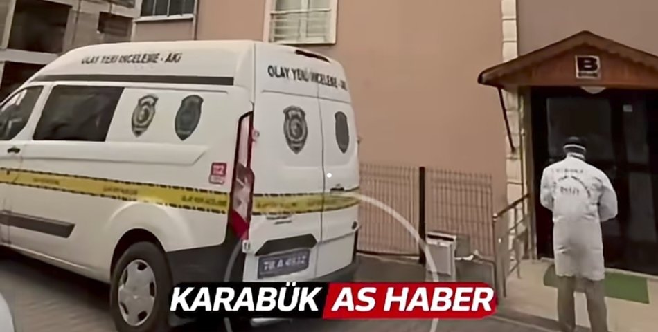 59 YAŞINDAKİ ADAM EVİNDE ÖLÜ BULUNDU