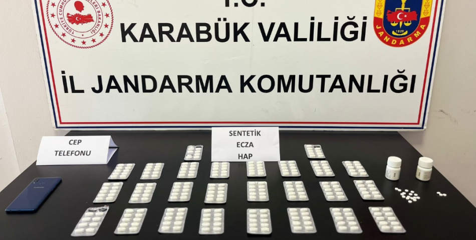 Karabük’te Uyuşturucu Operasyonu: 353 Sentetik Ecza Hap Ele Geçirildi