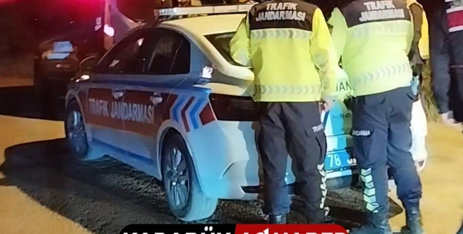 JANDARMANIN ‘DUR’ İHTARINA UYMAYAN EHLİYETSİZ SÜRÜCÜYE 400 BİN LİRA CEZA