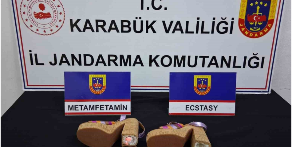 Ayakkabı Topuğundan Uyuşturucu Çıktı.
