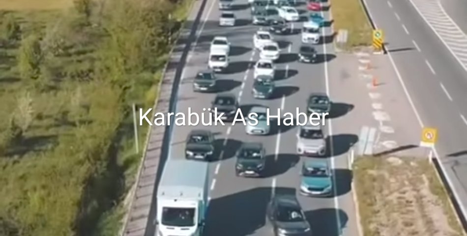 Bayram Dönüşü Trafik Yoğunluğu Devam Ediyor.