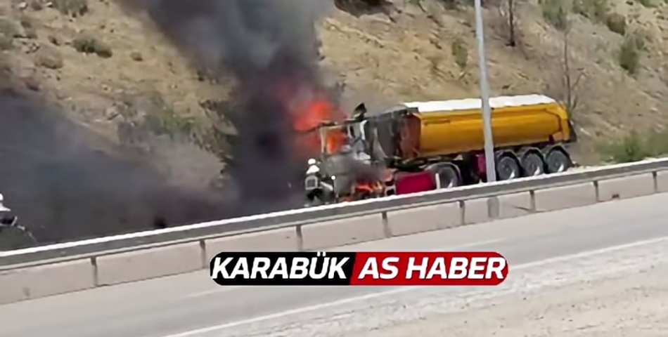 Seyir Halindeki Tır Alevlere Teslim Oldu.